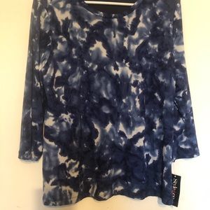 Elegant and cute 3/4 sleeve summer top